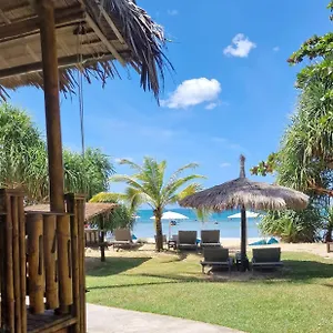 lazy-days-bungalows.koh-lantahotels.net/