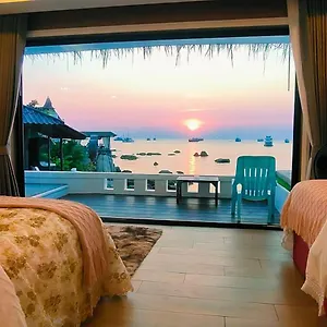Курортный комплекс Clear View, Тау